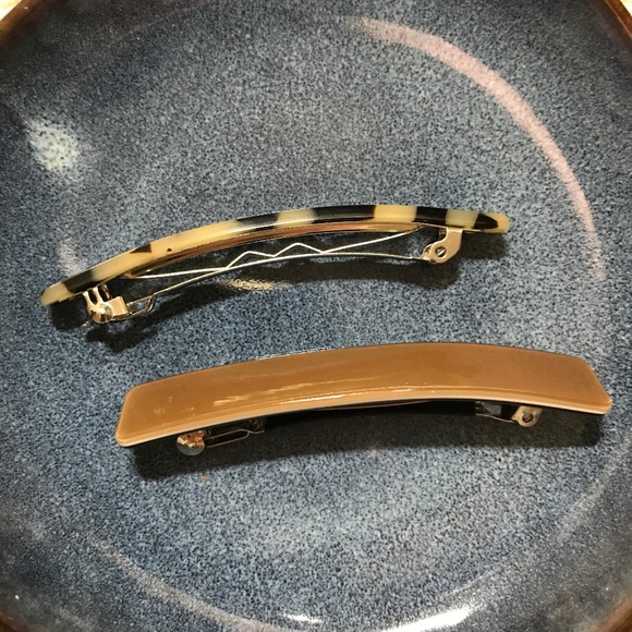 BN Valet Studio + Kosmart Barrettes - Picture 2 of 3